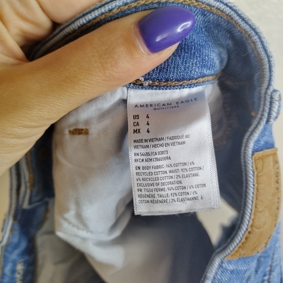 American Eagle Floral Embroidered Denim Mom Shorts sz 4 - Picture 7 of 7